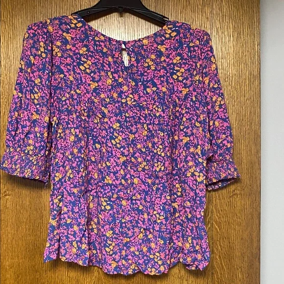 Terra & Sky Floral Blouse - Pink and Blue 2x - Picture 3 of 10